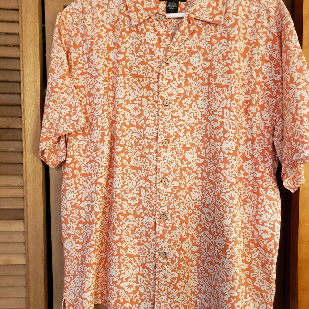 Eddie Bauer casual floral print shirt